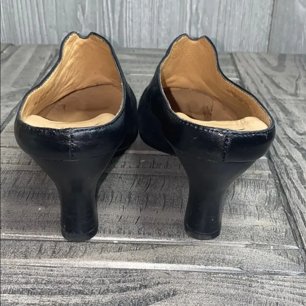 Sofft Pleated Leather Suede Slip On Heels 8M